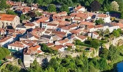 林芝回乡建别墅为什么一定要选专业乡墅公司